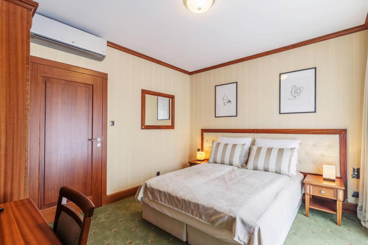 Prestige With Sauna By Grand *