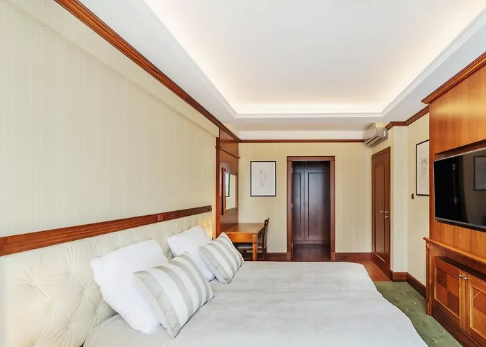 Prestige Apartment With Sauna By Grand Apartments