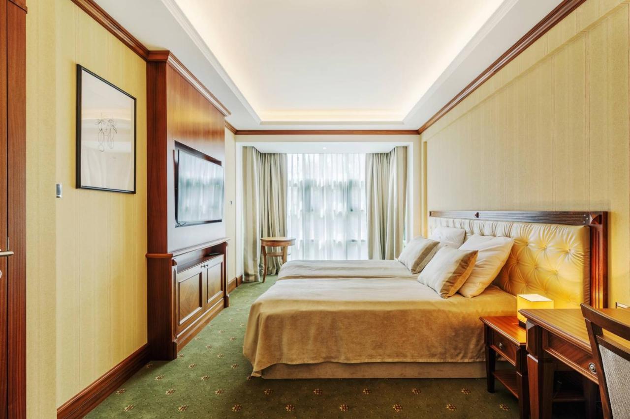Prestige With Sauna By Grand Apartment *